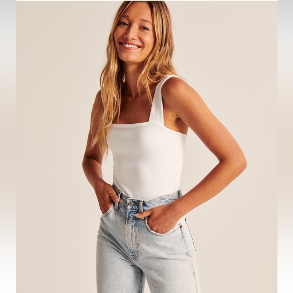 Abercrombie & Fitch Double-Layered Seamless Fabric Squareneck Bodysuit